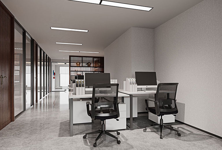 員工辦公區︰白色的辦公桌，精簡干練的造型，干淨又漂亮，與黑色座椅搭配顯得有質感，設計不僅考慮到舒適性，同時也追求著實用性，整體設計為員工的工作提供了良好的環境。
